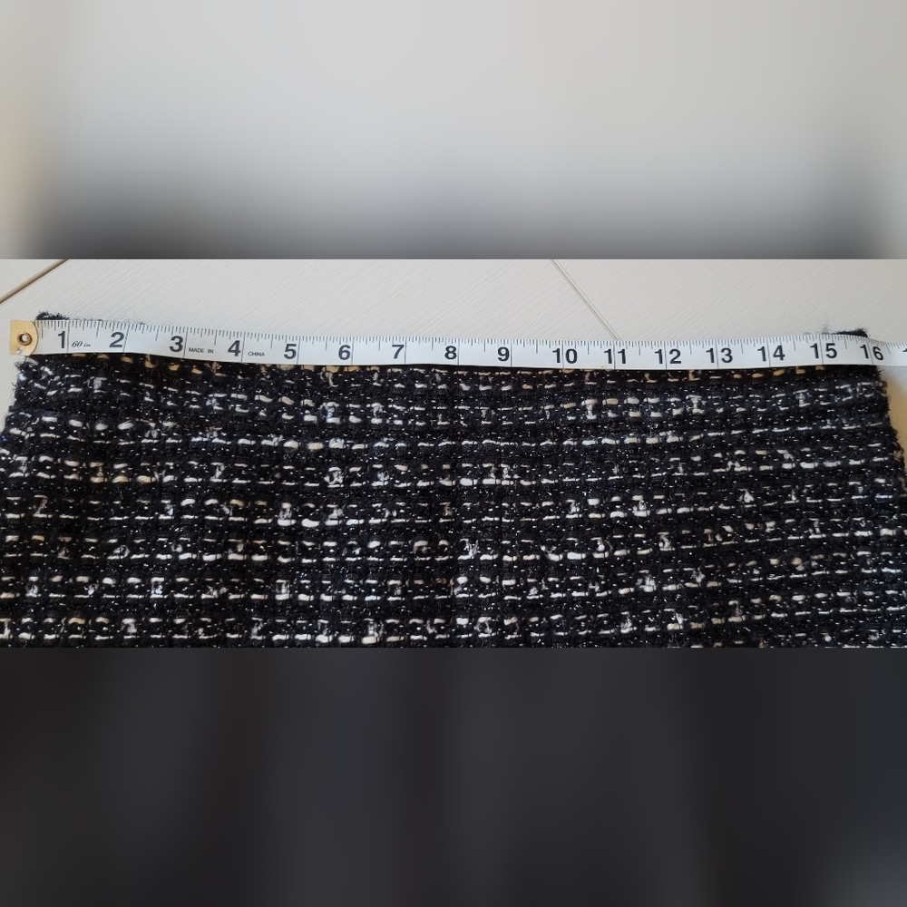 J. Crew Tweed skirt Black and White with sparkle Size 10 16" Waist 24" Length - Picture 9 of 11